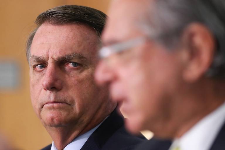 Bolsonaro: A gente espera que o Paulo Guedes faça a reforma (tributária) possível