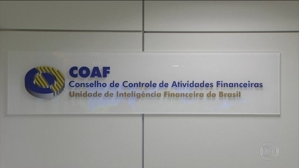 Tribunal manda PF investigar Coaf por causa de relatório sobre advogado dos Bolsonaros