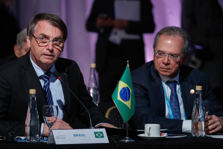 Bolsonaro diz que deve ir ao Congresso na terça entregar reformas econômicas